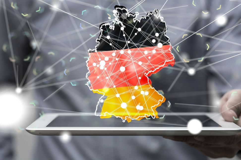 Rund 43 000 IT-Spezialisten haben sich haben sich unter #wirvsvirus bundesweit vernetzt, um Erleichterungen im eingeschränkten Alltag im Zuge der Corona-Krise zu entwickeln. Bild: vegefox.com/Adobe Stock