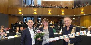 Oberbürgermeister Dr. Stefan Belz, Angelika Garthe und Jörg-Michael Haas (von links).