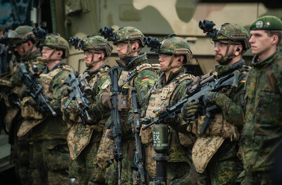 Informieren über das, was die Bundeswehr macht – das ist die Kernaufgabe von Jugendoffizieren.