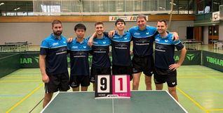 Tabellenführer: Die Herren 1 des VfL Sindelfingen mit Martin Finkbeiner, Xin Hang Wu, Glenn Frey, George Petrov Stanev, Ralf Fritschi, Martin Herm (von links). Bild: Holzapfel