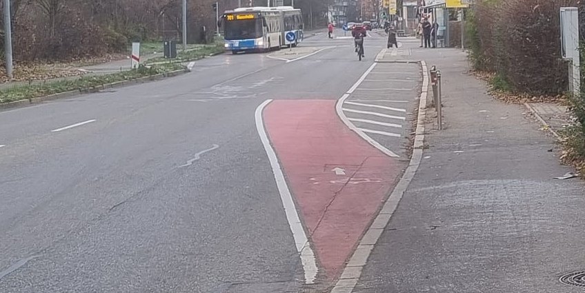 Die FDP will die vorhandenen Radwege erst sanieren, ehe in neue Projekte investiert wird.
