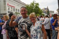 Voller Marktplatz bei "Sindelfingen rockt" und den Hits von Roxette.