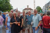 Voller Marktplatz bei "Sindelfingen rockt" und den Hits von Roxette.