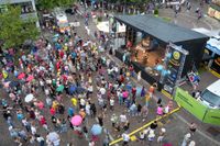 Voller Marktplatz bei "Sindelfingen rockt" und den Hits von Roxette.