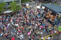Voller Marktplatz bei "Sindelfingen rockt" und den Hits von Roxette.