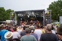 Voller Marktplatz bei "Sindelfingen rockt" und den Hits von Roxette.