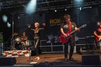 Voller Marktplatz bei "Sindelfingen rockt" und den Hits von Roxette.