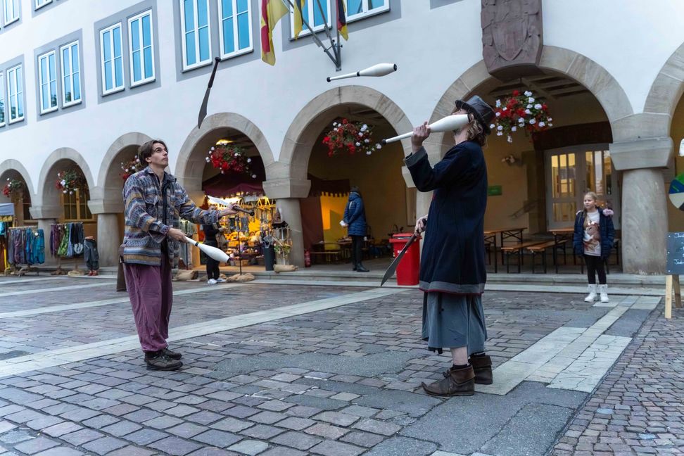Gaukler vor dem alten Böblinger Rathaus.