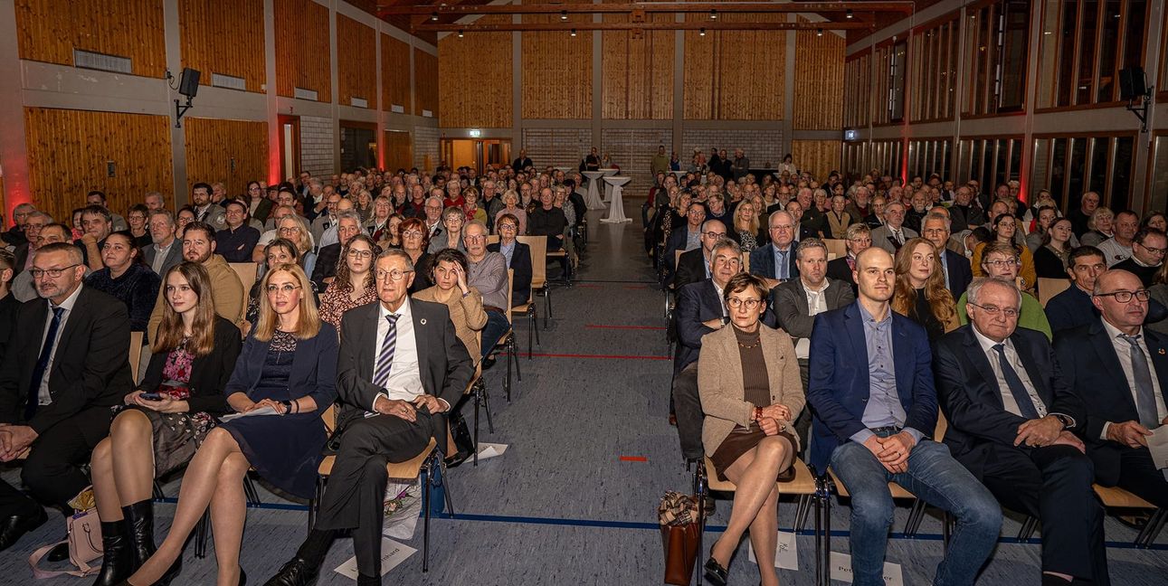 Das Bürgerhaus Dachtel war rappelvoll.