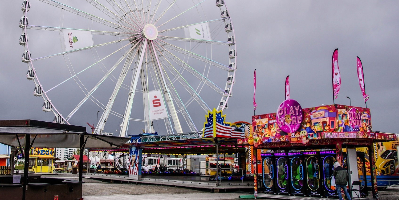 Oster-Kirmes: Von 30. März bis zum 14. April dreht sich auf dem Flugfeld wieder das Riesenrad.