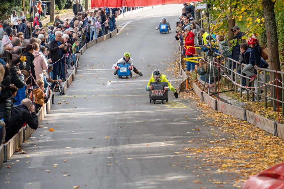 Ganz schön rasant geht es die Goldmühlestraße hinab.