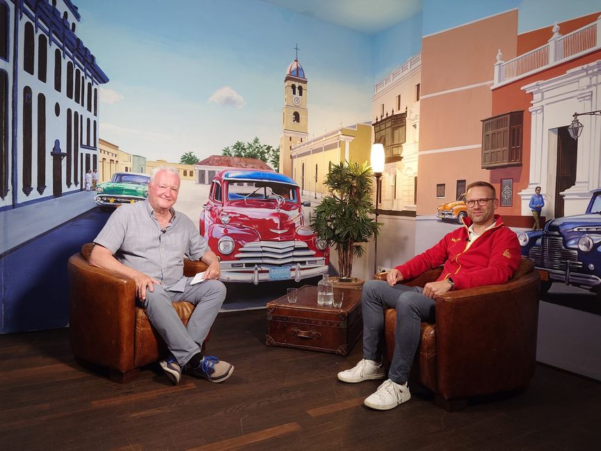 Rolf Nestele (rechts) stellt im Stadtgespräch Böblingen mit Hans-Jörg Zürn (Sindelfinger Zeitung/Böblinger Zeitung) die Deutsche Lebens-Rettungs-Gesellschaft vor.