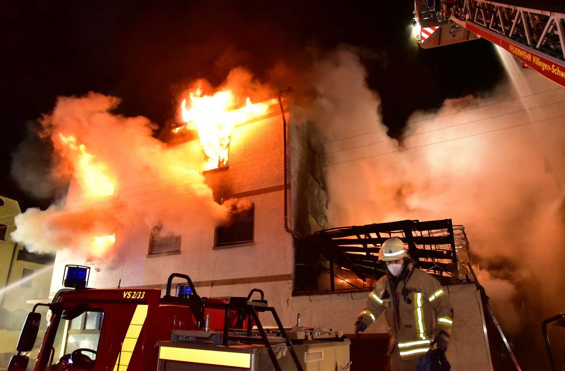 Die Feuerwehren in Baden-Württemberg rücken jedes Jahr zu weit über 100 000 Einsätzen aus – wie hier bei einem Brand in Villingen-Schwenningen Anfang April. Foto: dpa