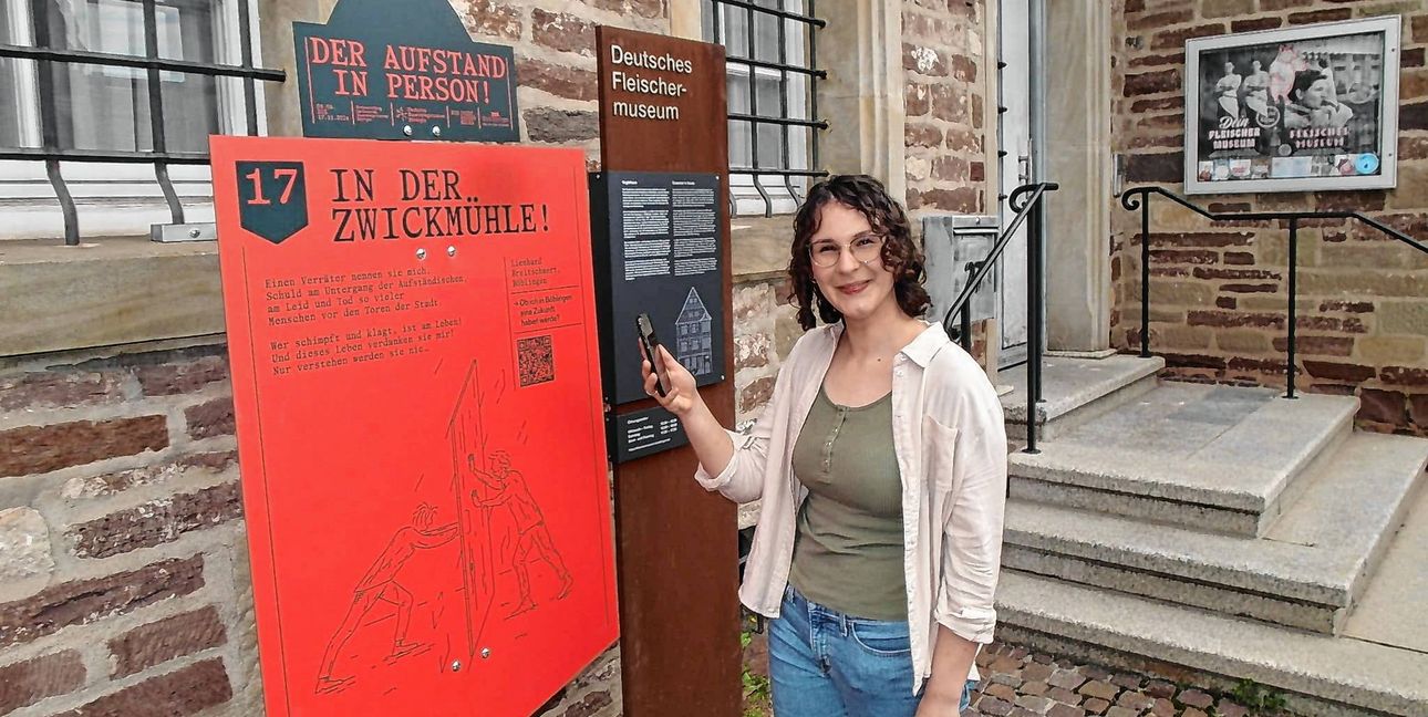 Seit dem 8. Juni präsentiert die Leiterin des Deutschen Bauernkriegsmuseums Böblingen, Lea Wegner, die neue Sonderausstellung „Der Aufstand in Person!“ - acht der Ausstellungs-Standorte befinden sich im öffentlichen Raum.