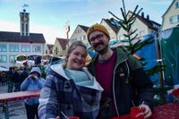 Kerzen, Mandeln und Tannenduft beim Böblinger Adventszauber.