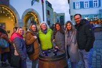Kerzen, Mandeln und Tannenduft beim Böblinger Adventszauber.