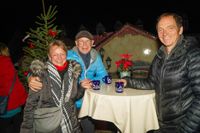 Kerzen, Mandeln und Tannenduft beim Böblinger Adventszauber.