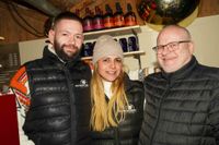 Kerzen, Mandeln und Tannenduft beim Böblinger Adventszauber.
