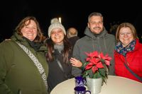 Kerzen, Mandeln und Tannenduft beim Böblinger Adventszauber.