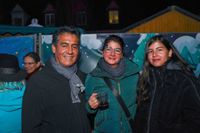 Kerzen, Mandeln und Tannenduft beim Böblinger Adventszauber.