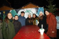 Kerzen, Mandeln und Tannenduft beim Böblinger Adventszauber.