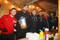 Kerzen, Mandeln und Tannenduft beim Böblinger Adventszauber.