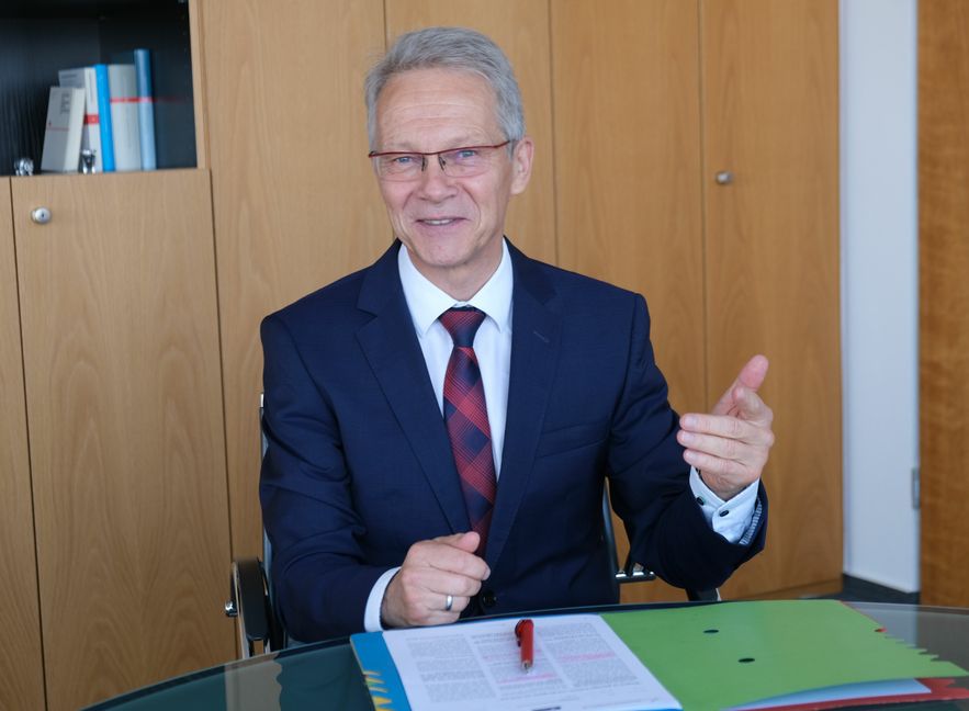 Für Dr. Detlef Schmidt, den Chef der Kreissparkasse Böblingen, steht fest: „Der digitale Euro wird definitiv kommen.“
Bild: Reichert