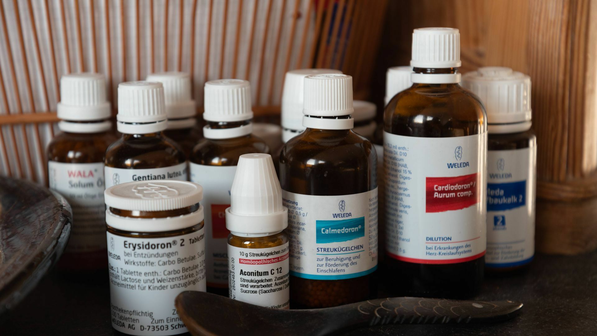 Zwei bekannte Hersteller homöopathischer Arzneimittel sind Wala aus Bad Boll und Weleda aus Schwäbisch Gmünd.      Foto: imago//Jonas Walzberg