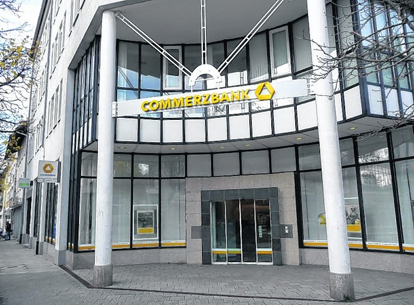 Die Commerzbank-Filiale an der Ecke Bahnhofstraße/Olgastraße in Böblingen heute. Bild: Reichert