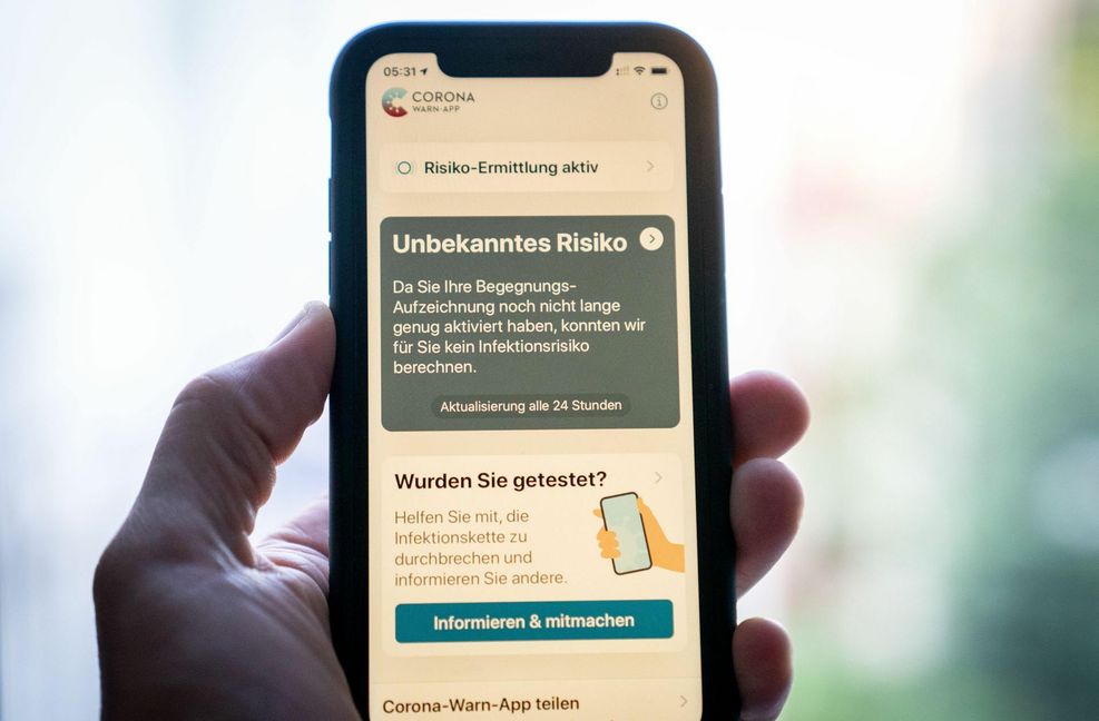 Gemessen an der Zahl der Downloads ist die Corona-Warn-App ein Hit: Schon 18,2 Millionen mal wurde sie heruntergeladen.