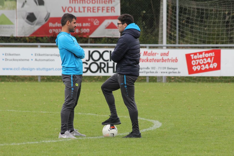 George Berberoglu (links) und Javier Klug sind nicht mehr Trainer des TSV Ehningen. Bild: Oberdorfer