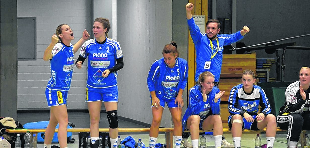 Trainer Vito Cece will sich mit der Landesliga-Meisterschaft von der HSG Böblingen/Sindelfingen verabschieden. Der 30-Jährige freut sich auf seine neue Aufgabe beim Männer-Landesligisten TV Neuhausen/Erms II.  Bild: Zvizdiç