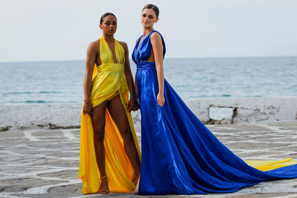 Amaya (links) mit ihrer Konkurrentin Vanessa (rechts)
Copyright: (c) ProSieben/Richard Hübner;
Foto: ProSieben/Richard Hübner/BIldredakteur: Susanne Karl/Annika Deckert
