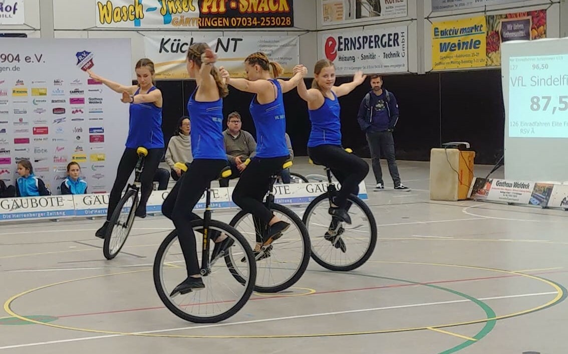 Die 4r-Juniorinnen des VfL Sindelfingen bei der Doppeltorfahrt. Bild: z