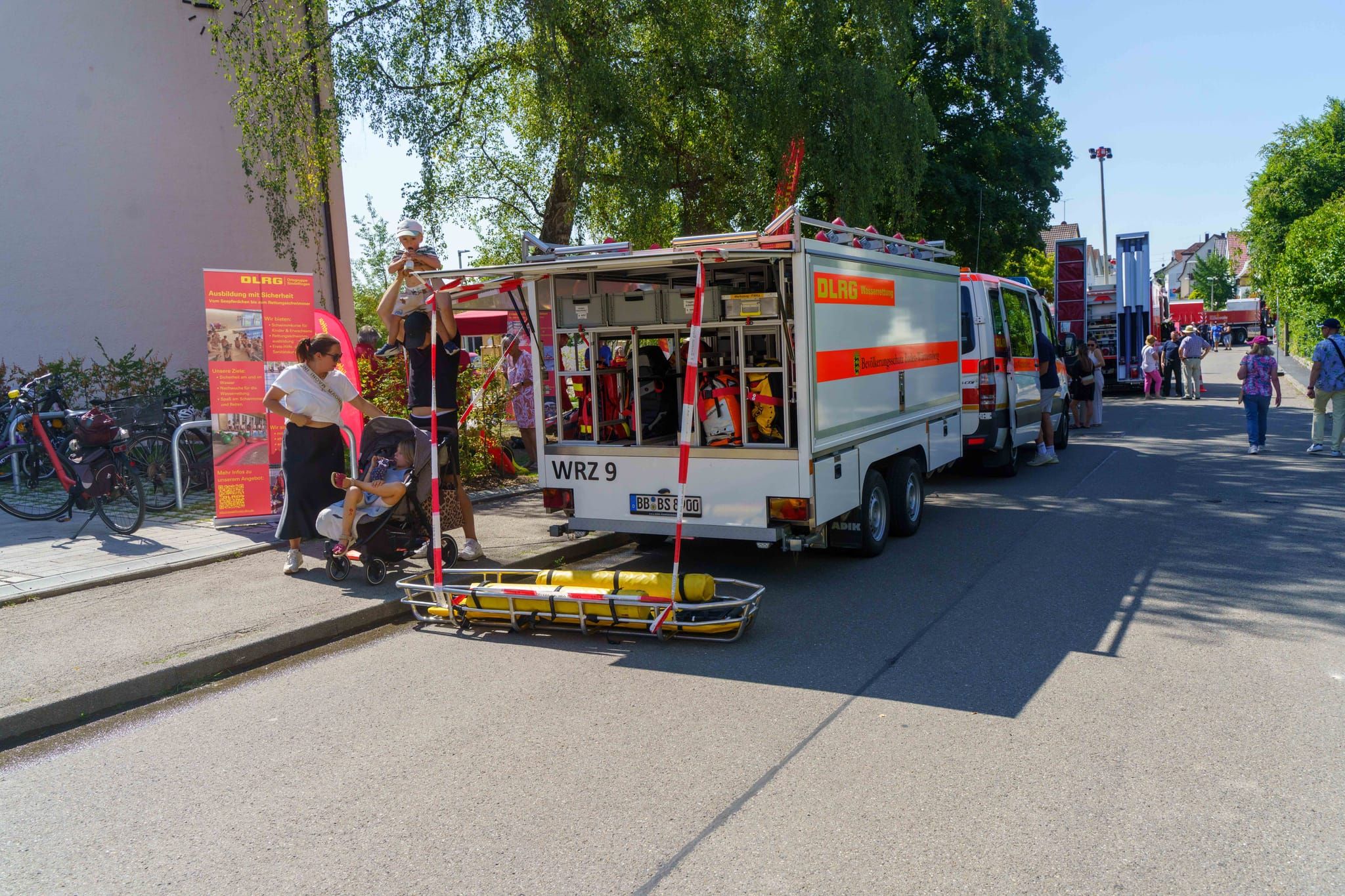 Impressionen von der Blaulichtmeile beim Jubiläumswochenende der Freiwilligen Feuerwehr Maichingen.