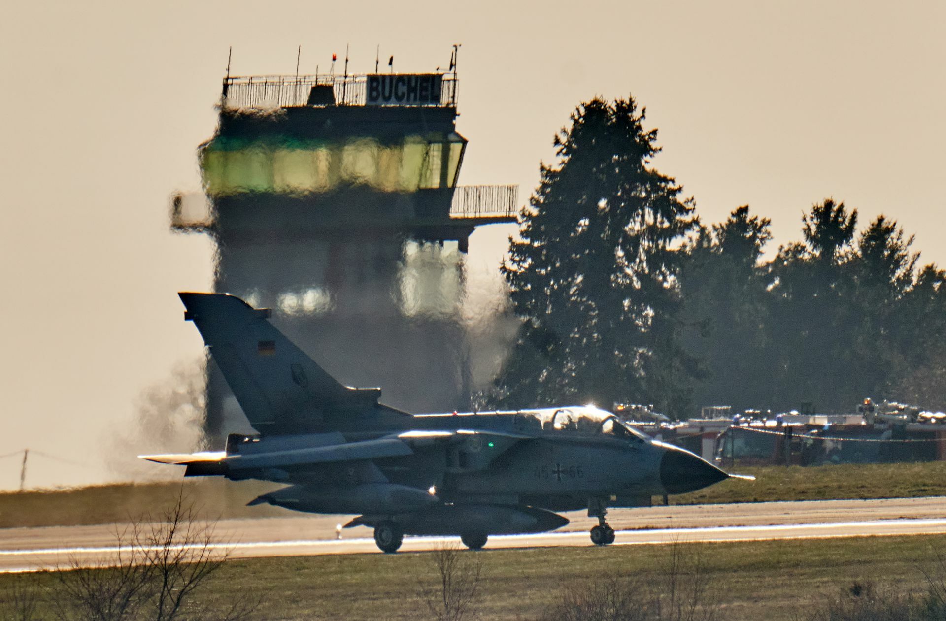 Der Militärflugplatz  Büchel verfügt über  Tornados, die Atomraketen tragen können.