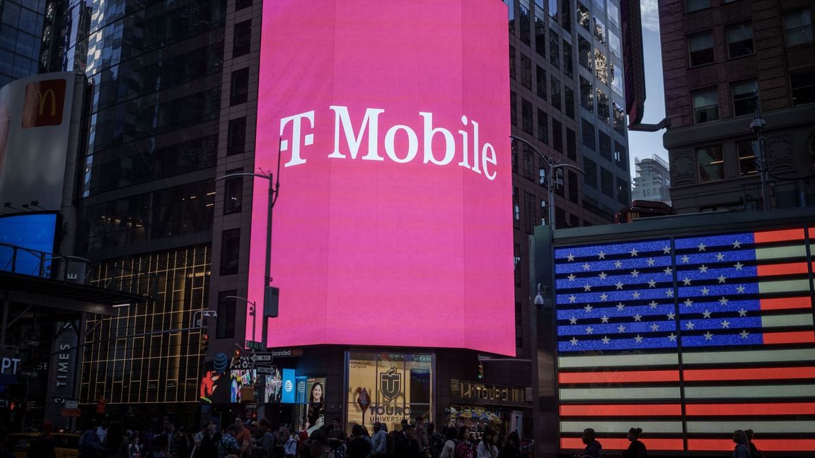 Die Telekom-Tochter wartet auf die Freigabe von zwei wichtigen Deals durch die Aufsichtsbehörde FCC. (Archivbild)