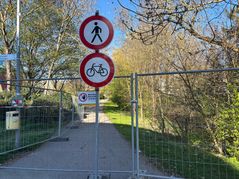 Die Bauzäune sollen nun verschwinden.