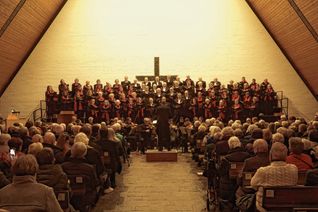 Der Chor der Johanneskirche singt an Gründonnerstag und an Karfreitag das Passionskonzert „Requiem For The Living“ von Dan Forrest.