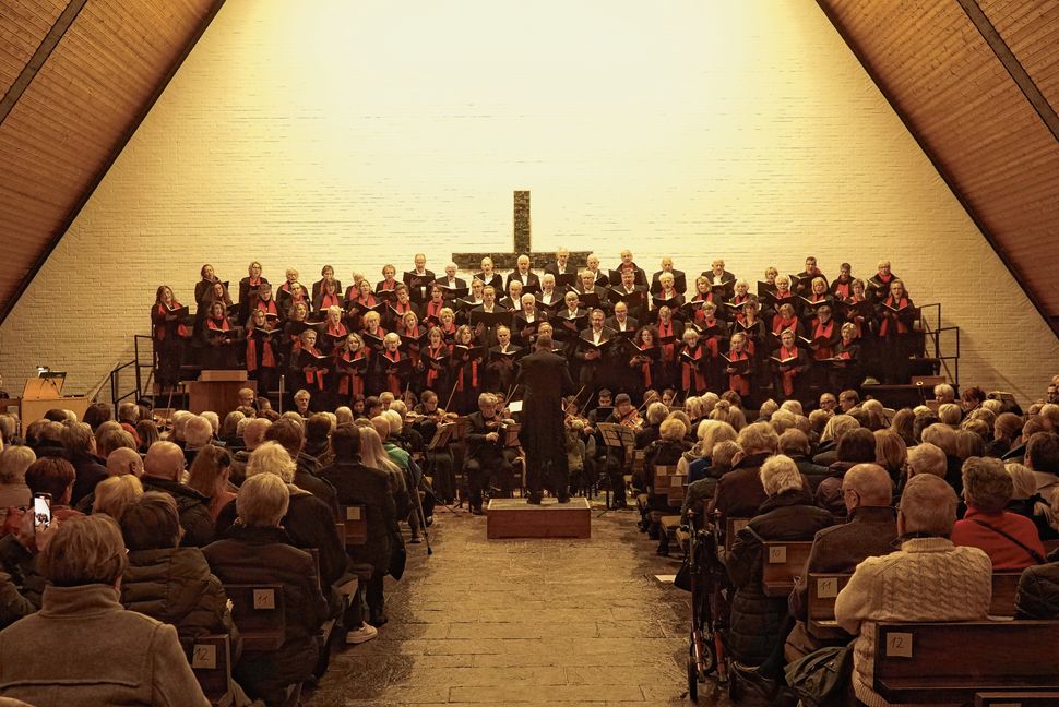 Der Chor der Johanneskirche singt an Gründonnerstag und an Karfreitag das Passionskonzert „Requiem For The Living“ von Dan Forrest.