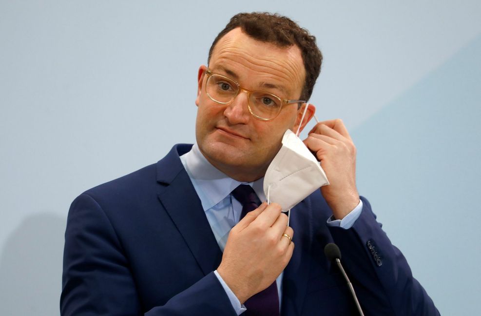 In der Kritik: Bundesgesundheitsminister Jens Spahn Foto: dpa/Michele Tantussi