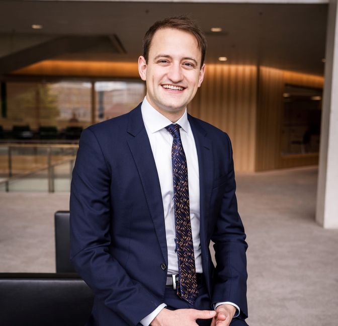 Dr. Matthias Miller