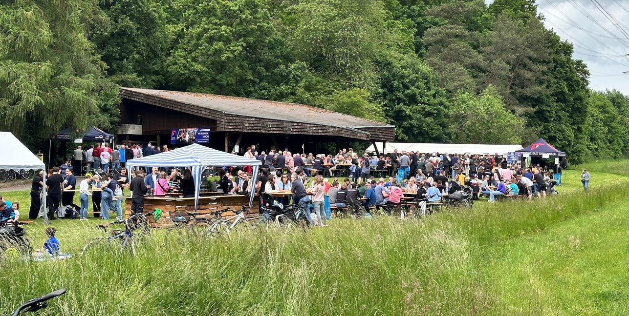 Gut besuchte Vatertagshocketse in Darmsheim. Bild: z