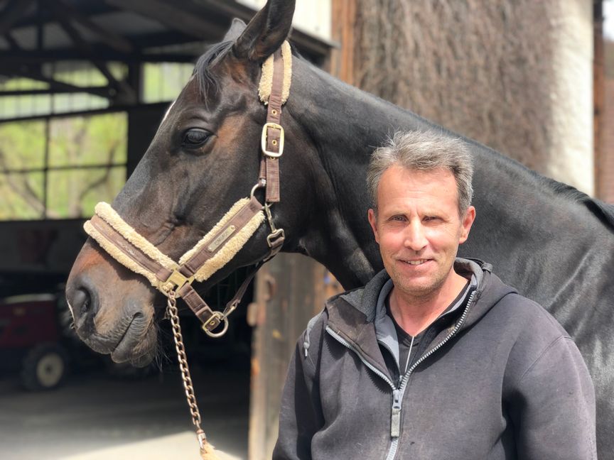 Torsten von Poser ist der neue Reitlehrer des Sindelfinger Reitervereins. Bild: Hensolt