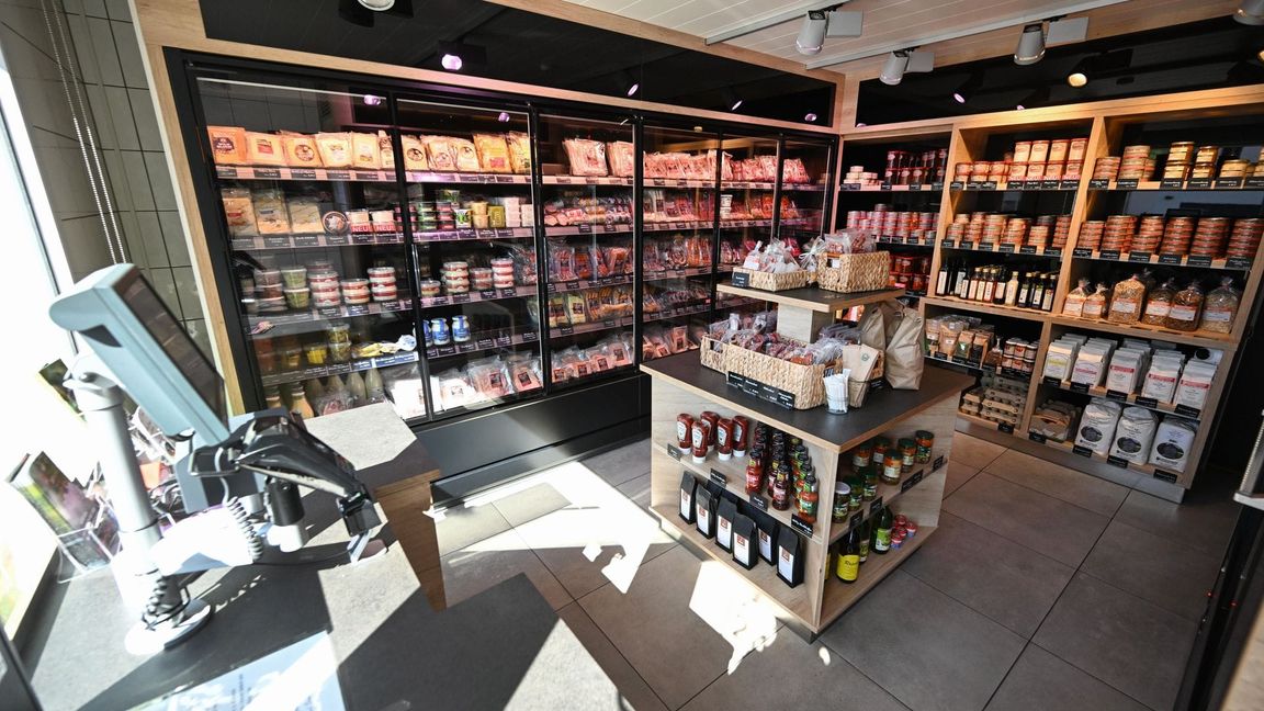 Ein Selbstbedienungsladen einer Metzgerei in Baden-Württemberg. Fleischwaren werden hier ohne Verkaufspersonal angeboten.