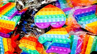 Kinderspielzeug ist zu häufig mit giftigen Stoffen belastet. Die EU will dem nun einen Riegel vorschieben.