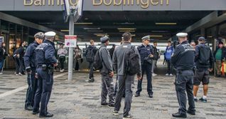 Präventiver Polizeieinsatz am Böblinger Bahnhof bei einem landesweiten Fahndungstag.