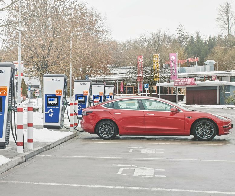 Die Schnellladestation an der Raststätte Sindelfinger Wald. Bild: EnBW/Dulic