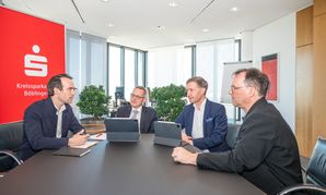 Bei der Diskussion in der Hauptstelle der Kreissparkasse Böblingen (von links): Dr. Christian Röhm, Michael Fritz, Markus Linha und Tim Schweiker.