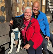 Susanne und Ingo Liedtke mit Cooper.